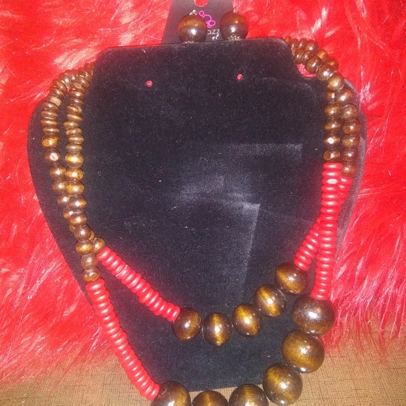 Jewelry - Picture 4 of 6